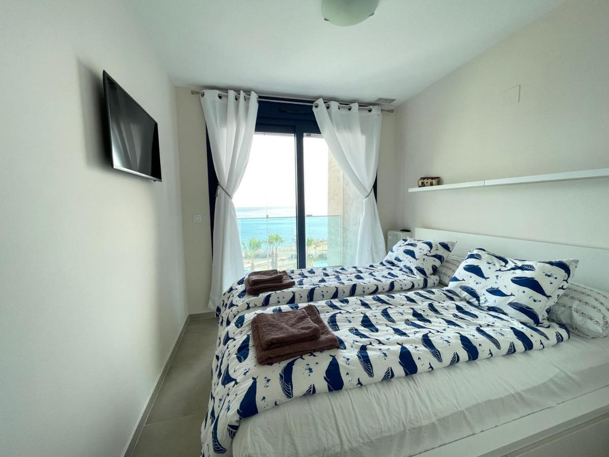 Apartamento En Sea Senses Freya Torrevieja Bagian luar foto