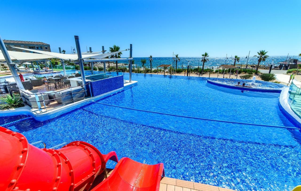 Apartamento En Sea Senses Freya Torrevieja Bagian luar foto